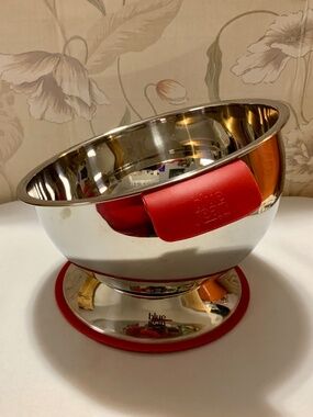 Blue Jean Chef 5Qt Easy Pivot Stainless Steel Mixing Bowl With Red Trim